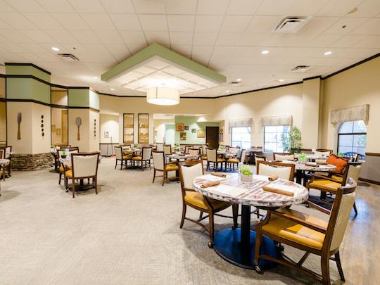 A senior living community that offers a restaurant or other place to eat.